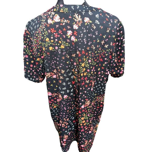 Torrid Harper Short Sleeve Top Blouse Black Floral Sz 2 lightweight Flowy Boho - Picture 2 of 8